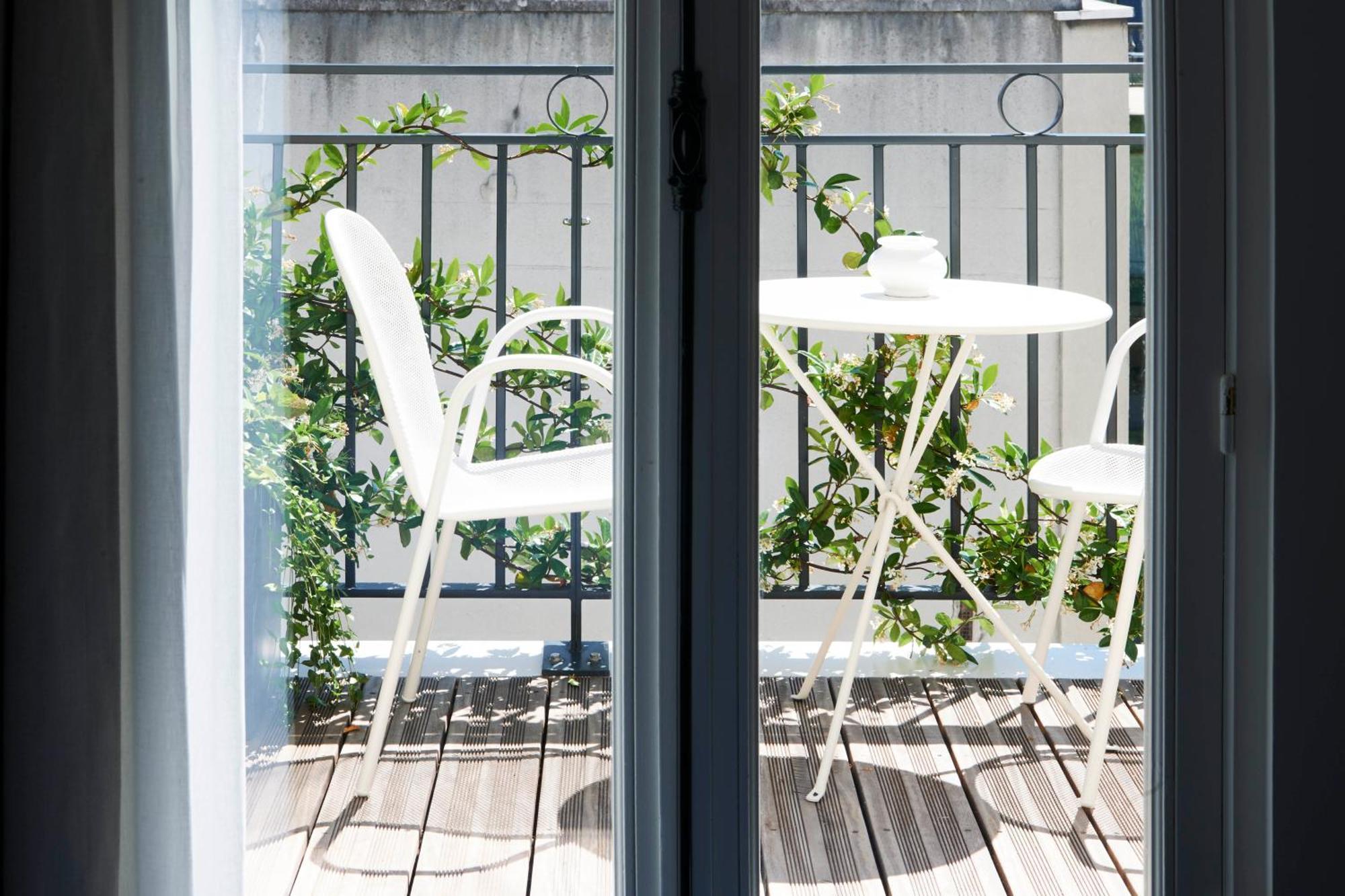Perpetual Elysee Montaigne Paris Exterior foto